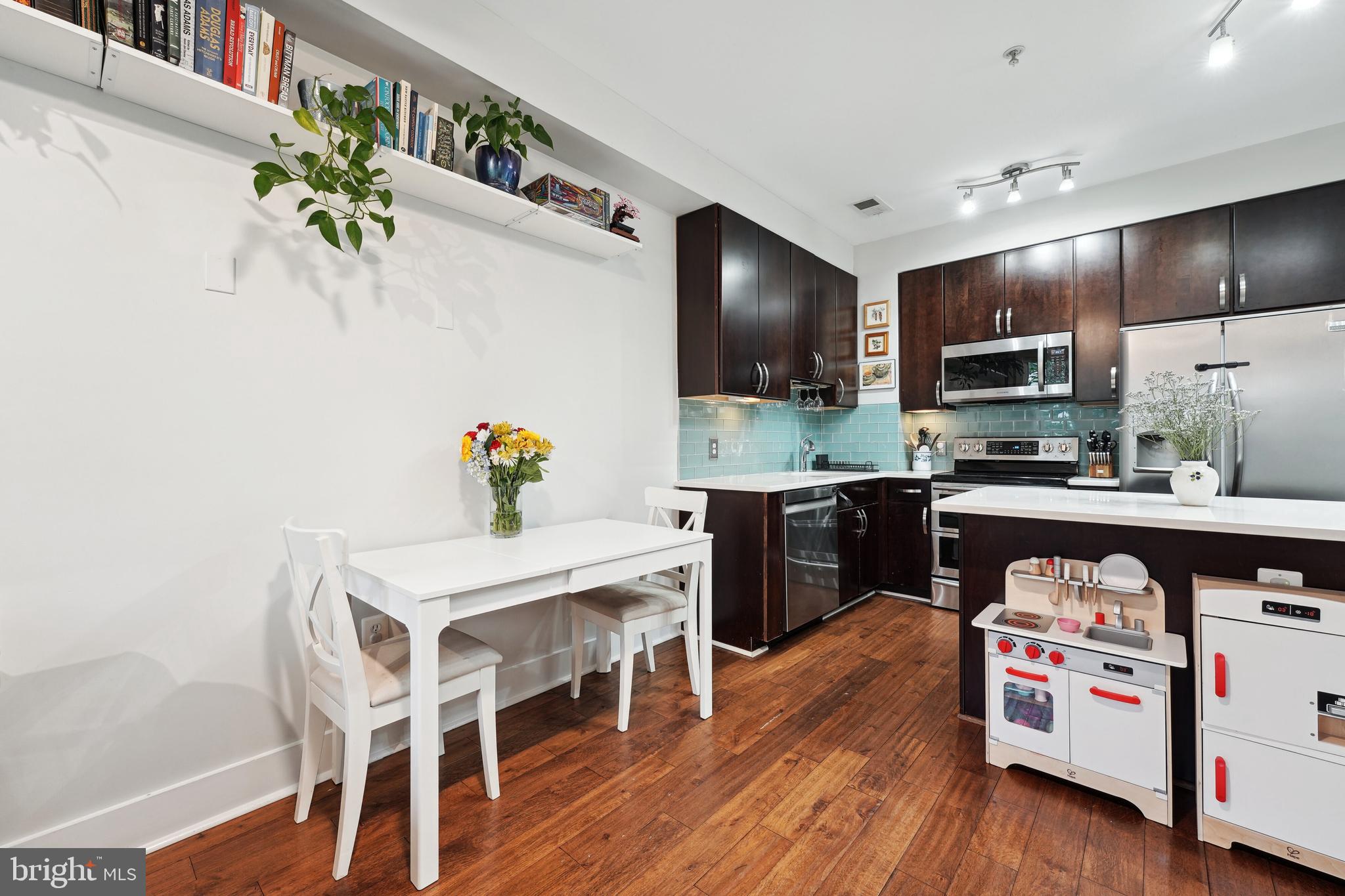 245 15TH STREET SE 204