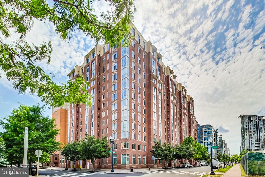 1000 NEW JERSEY AVENUE SE 824