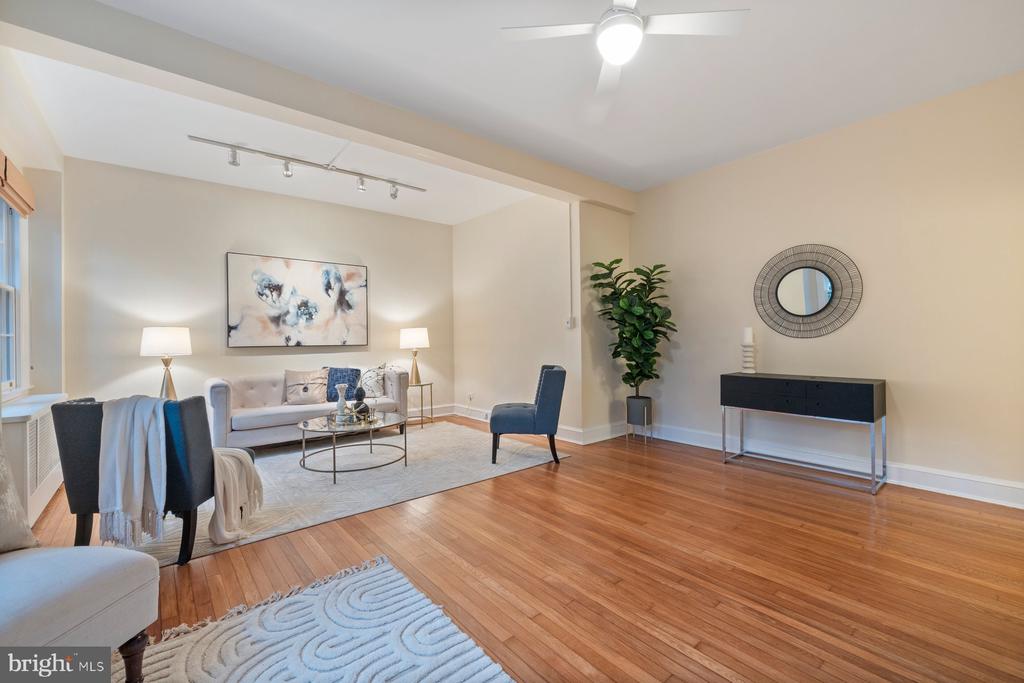 3041 SEDGWICK STREET NW 102D