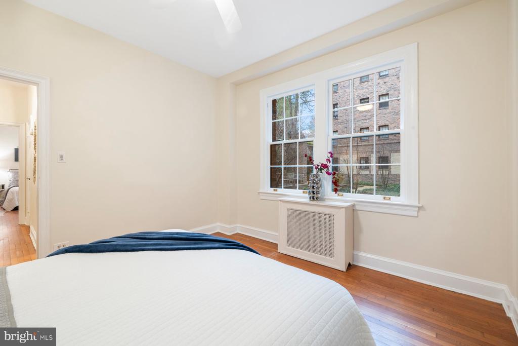 3041 SEDGWICK STREET NW 102D