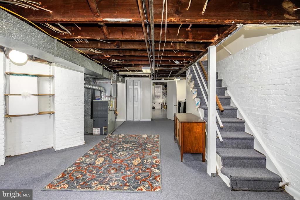 804 A STREET NE