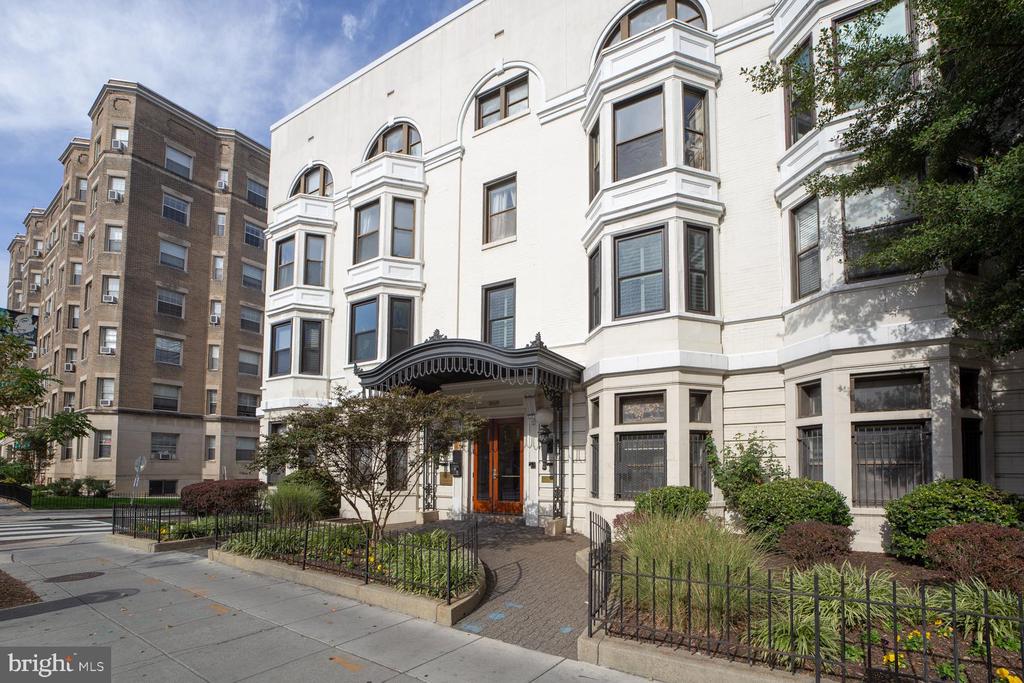 1669 COLUMBIA ROAD NW 304