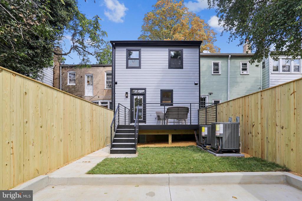 208 WEBSTER STREET NW
