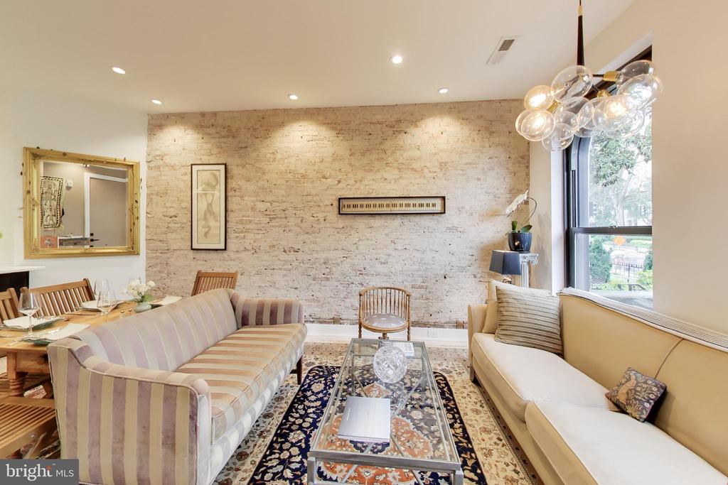 2030 16TH STREET NW Unit: 2