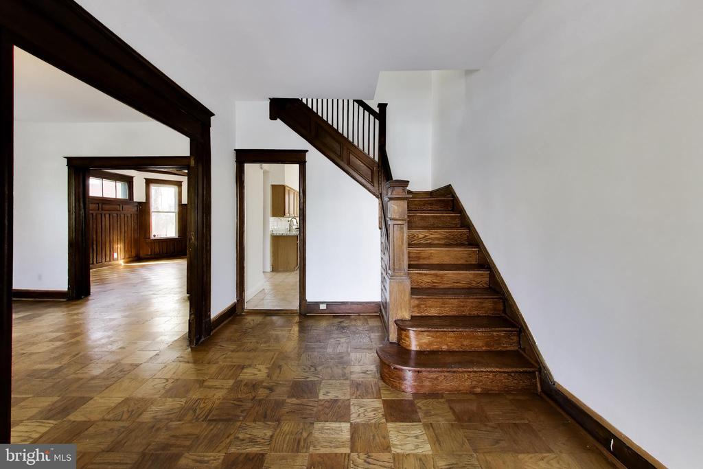 518 QUINCY STREET NW