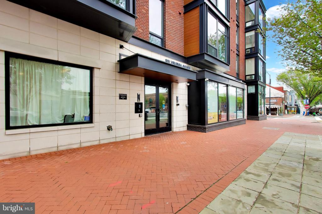 801 VIRGINIA AVENUE SE Unit: 203
