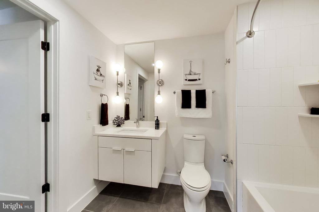 801 VIRGINIA AVENUE SE Unit: 203