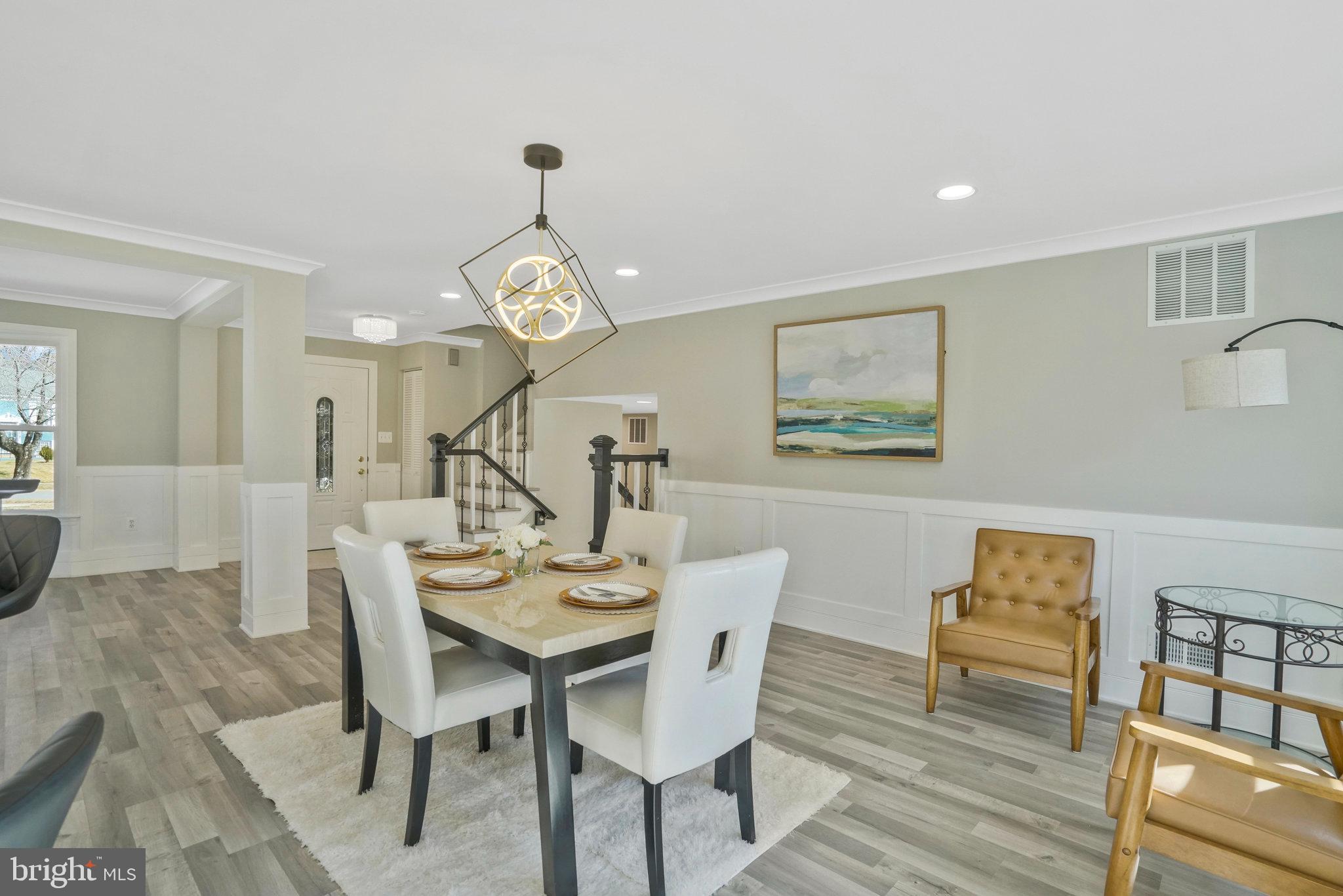5215 LANSING DRIVE