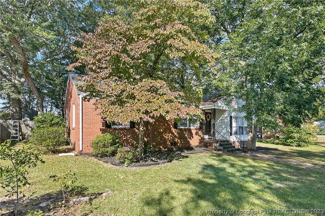 223 N Wright Street