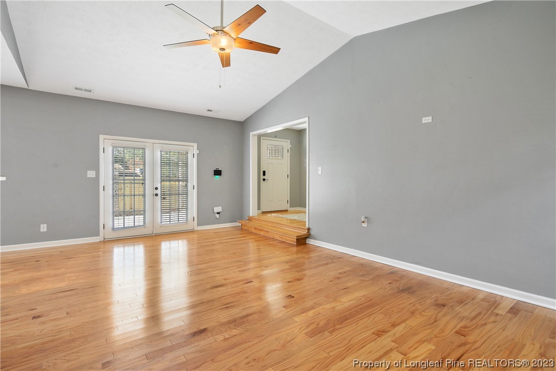 1101 Vesper Lane