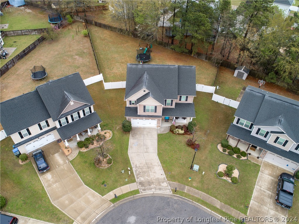 2809 Deepwater Court