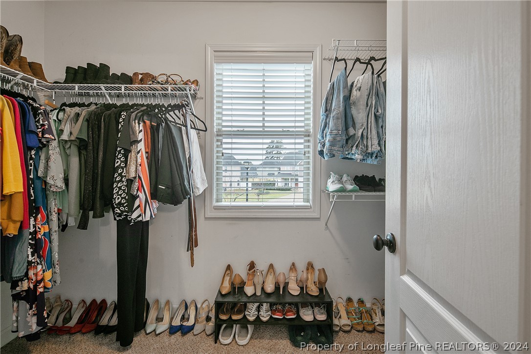 2809 Deepwater Court
