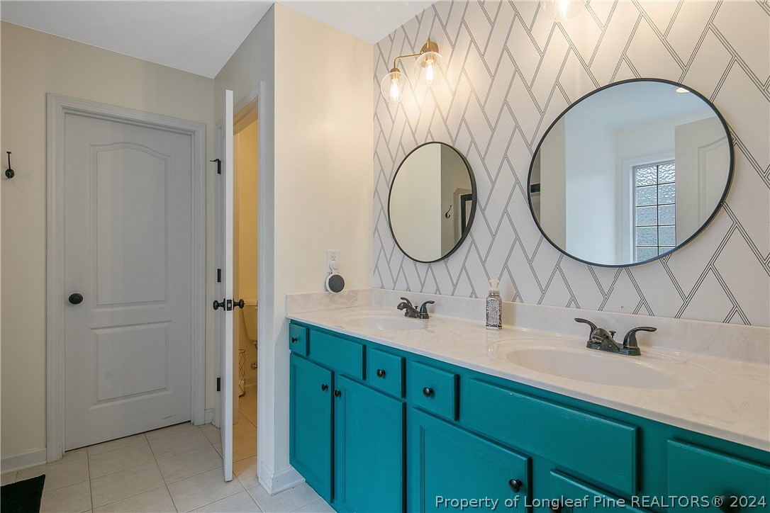 2809 Deepwater Court