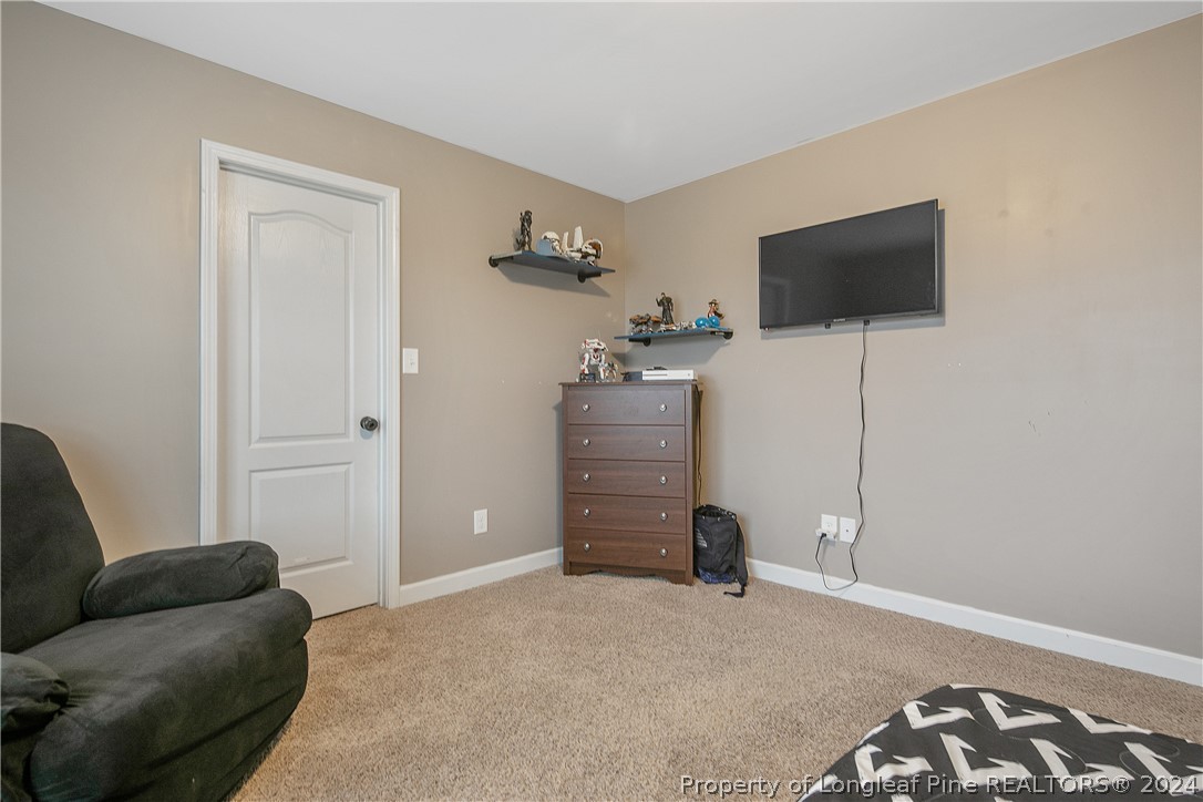 2809 Deepwater Court