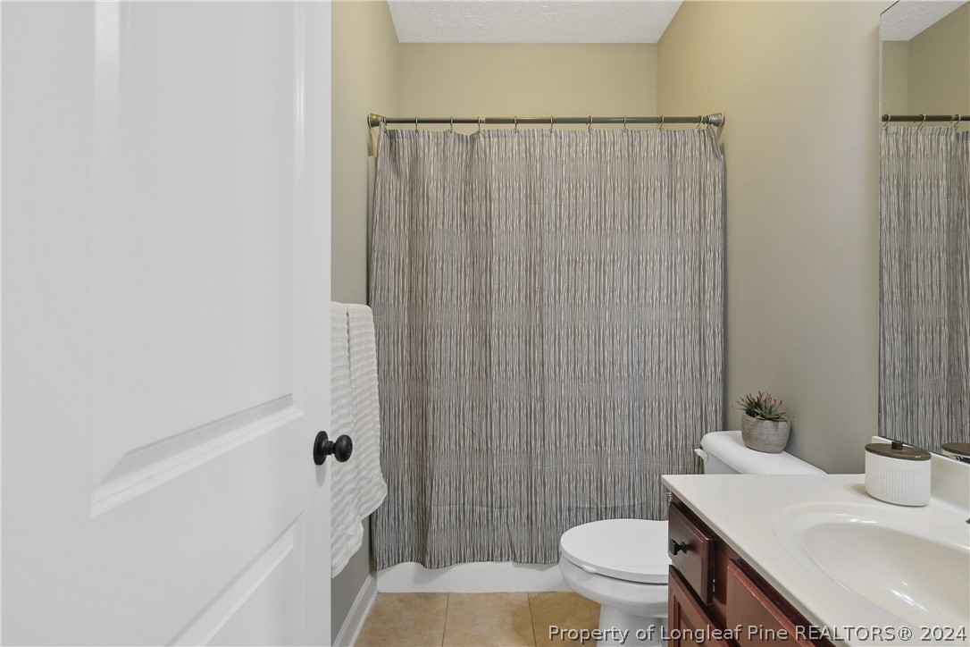 5633 Prestonfield Lane