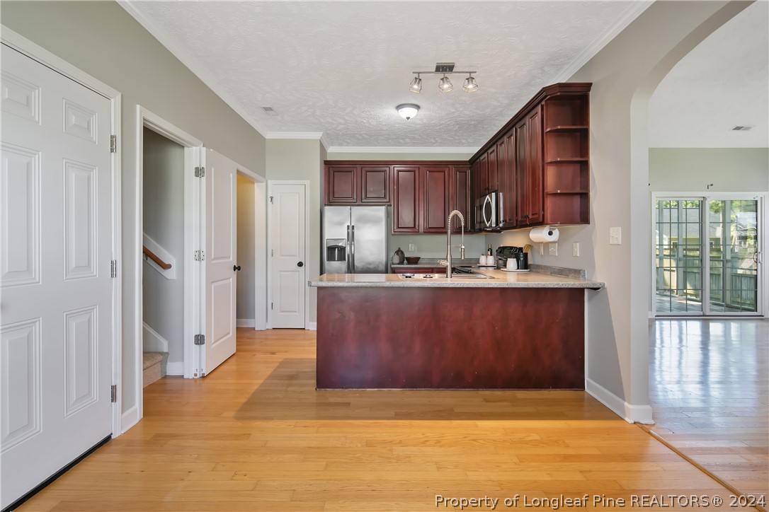 5633 Prestonfield Lane