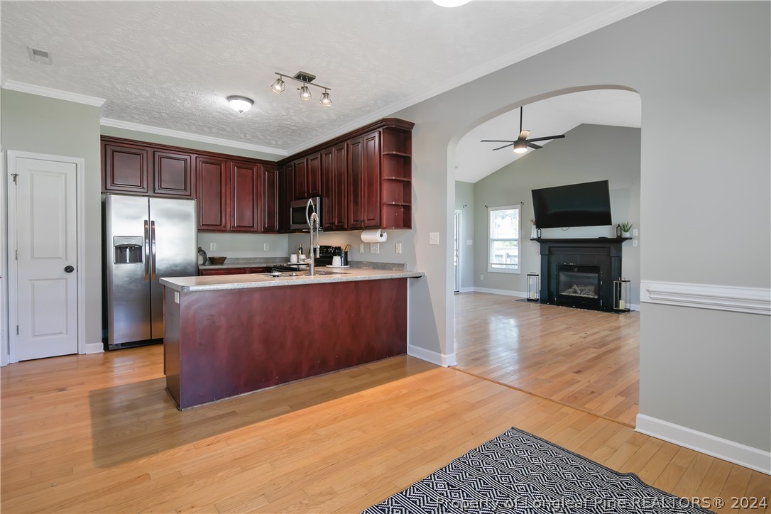 5633 Prestonfield Lane