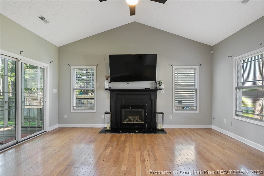 5633 Prestonfield Lane
