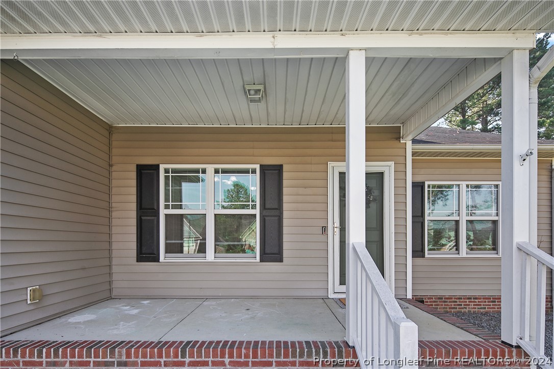 5633 Prestonfield Lane
