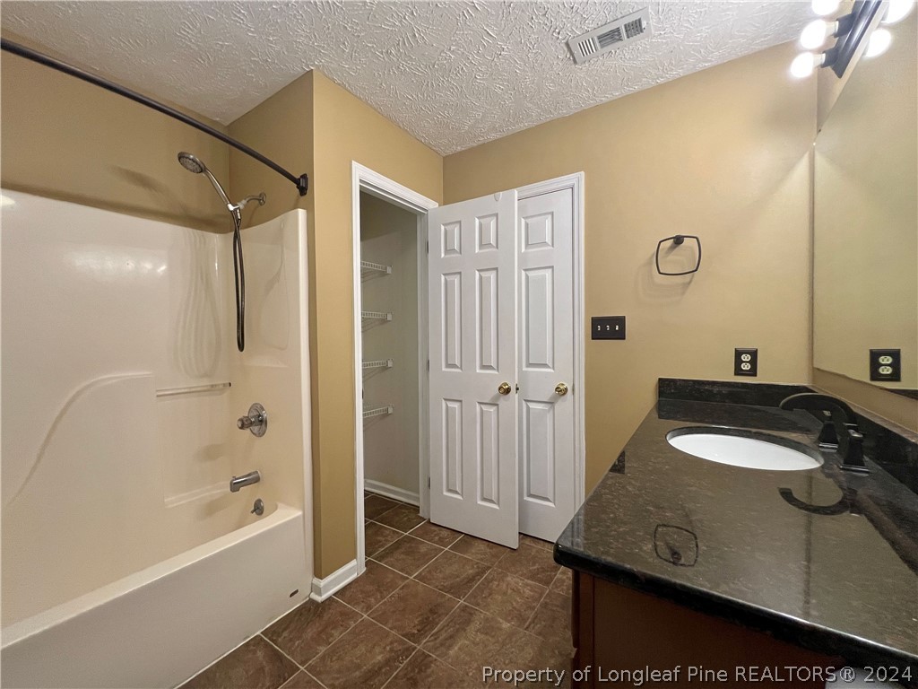 2907 Chillingworth Drive