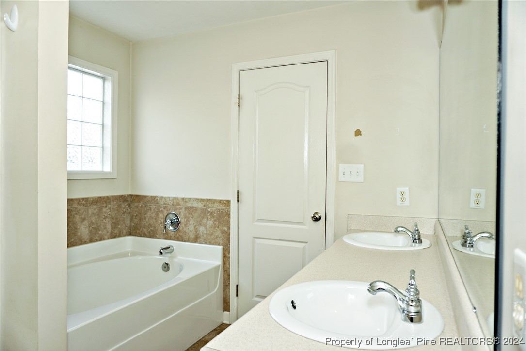 2221 Cliff Swallow Drive