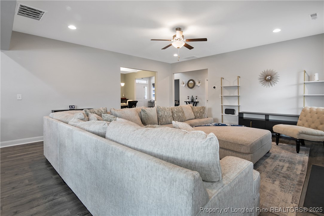 6922 Running Fox Road