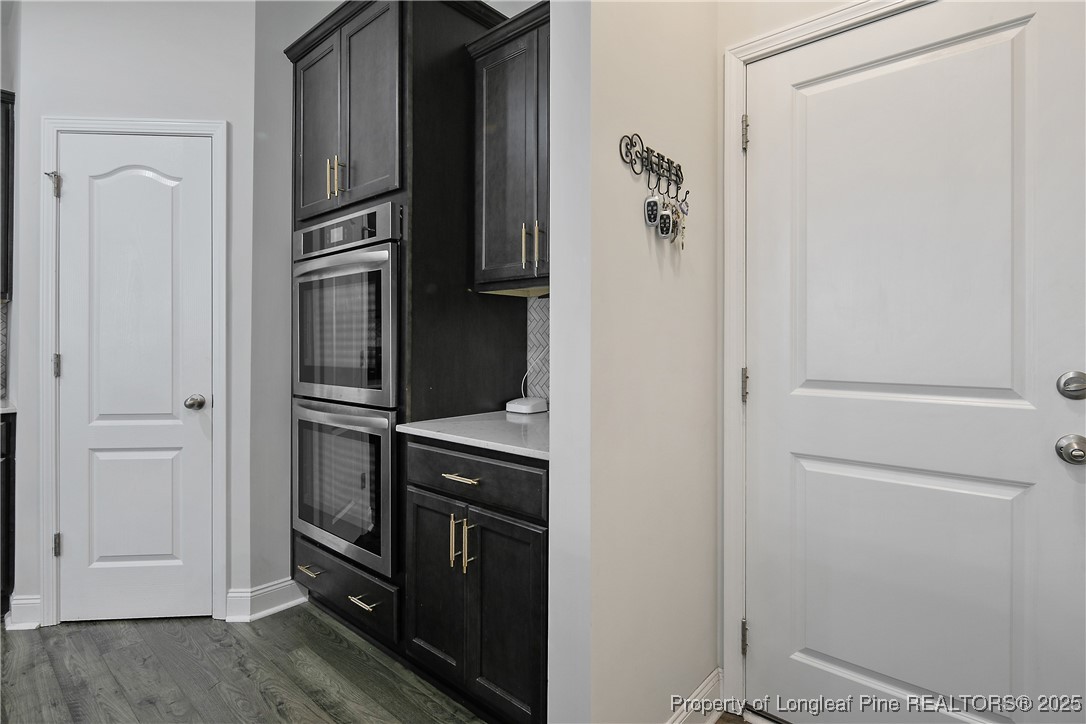 6922 Running Fox Road