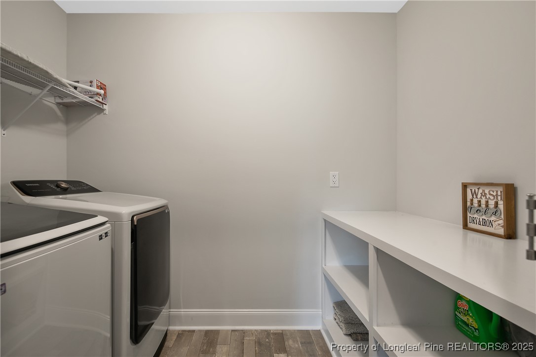 6922 Running Fox Road