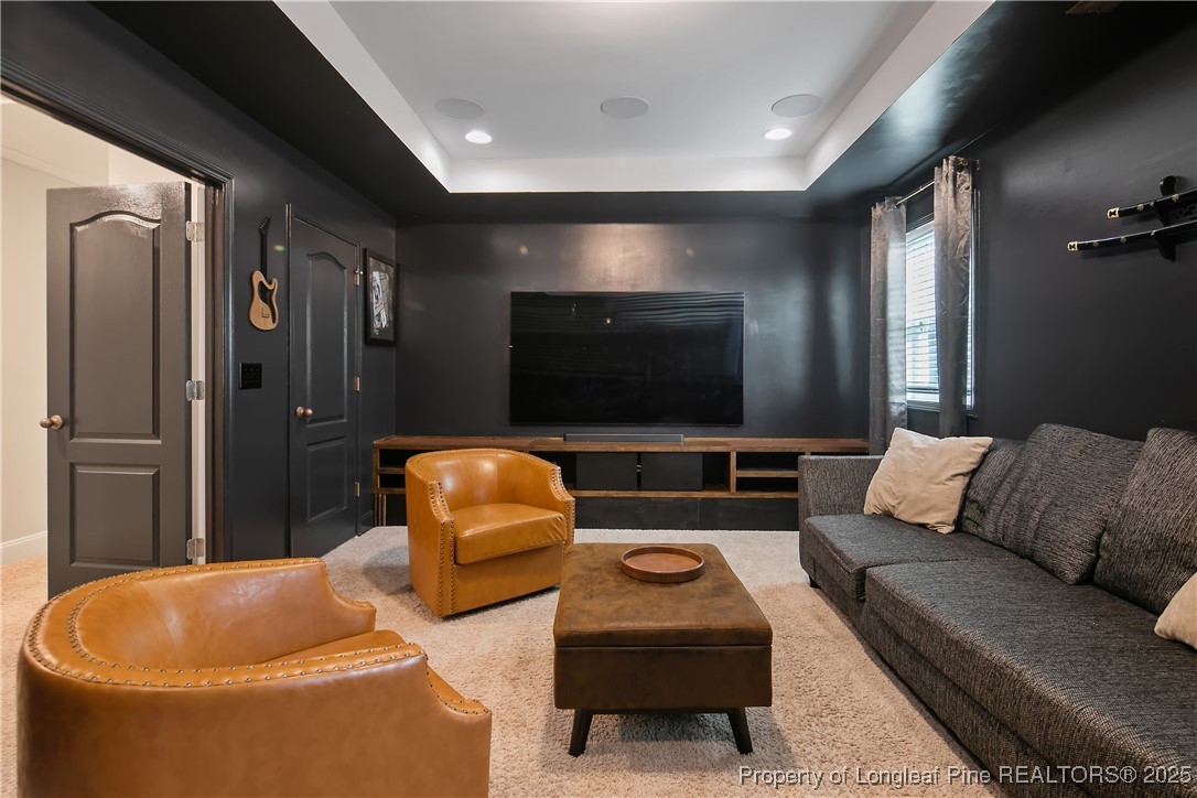 6922 Running Fox Road