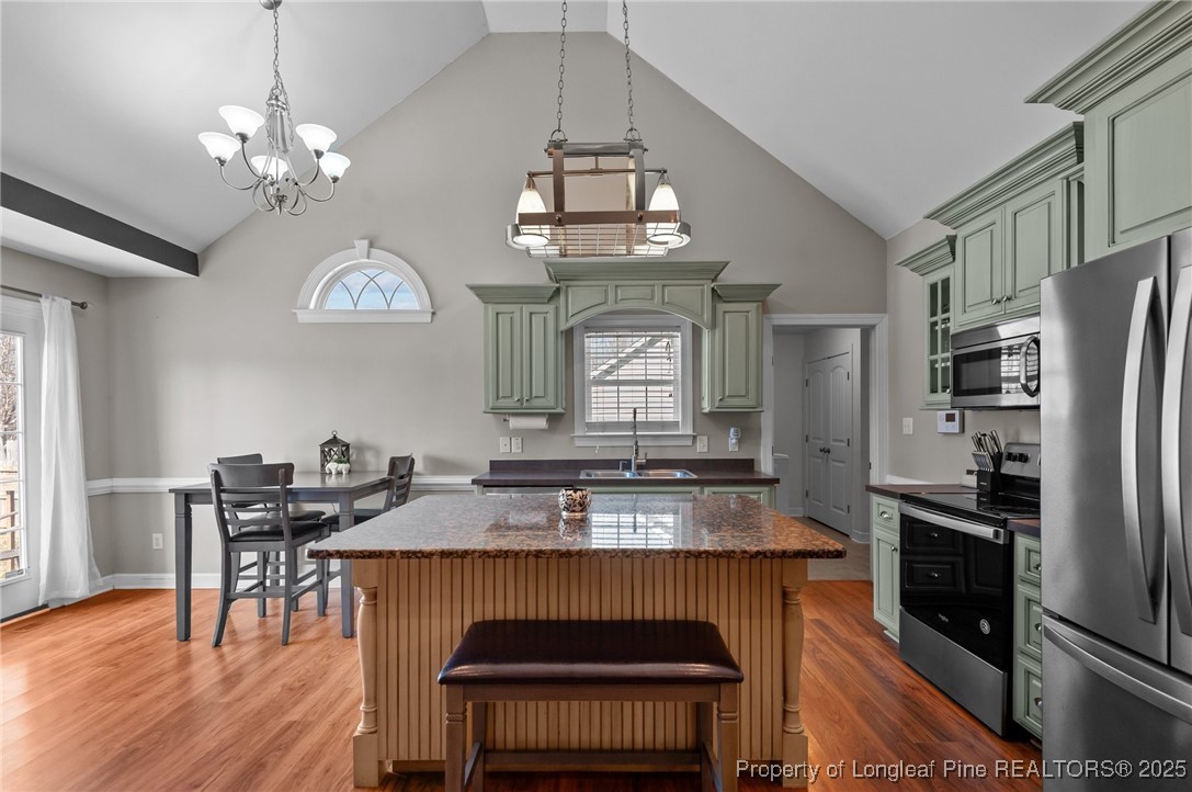 207 King James Way