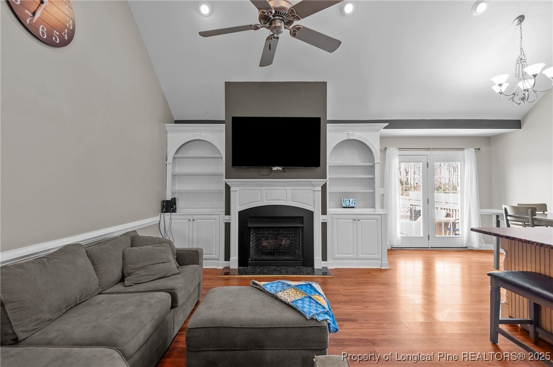 207 King James Way