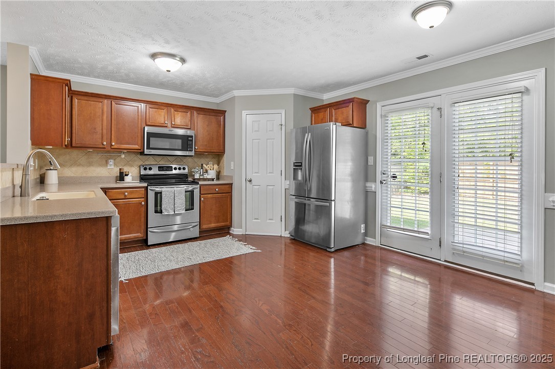 3555 S Peak Drive
