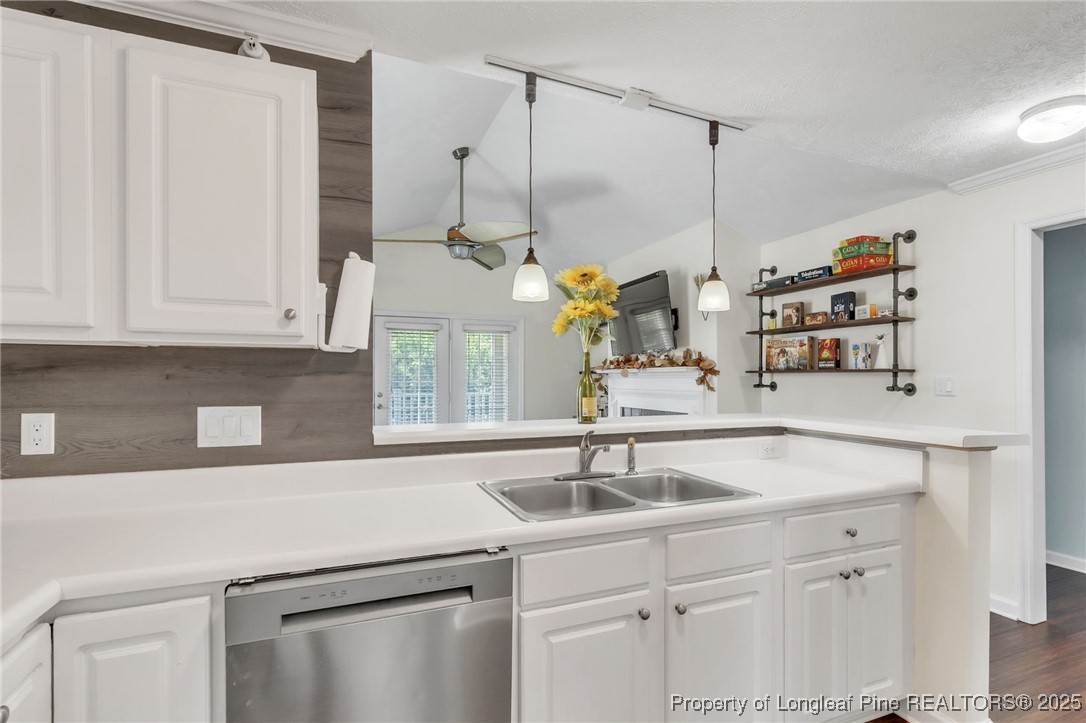 3316 Harbour Pointe Place 9