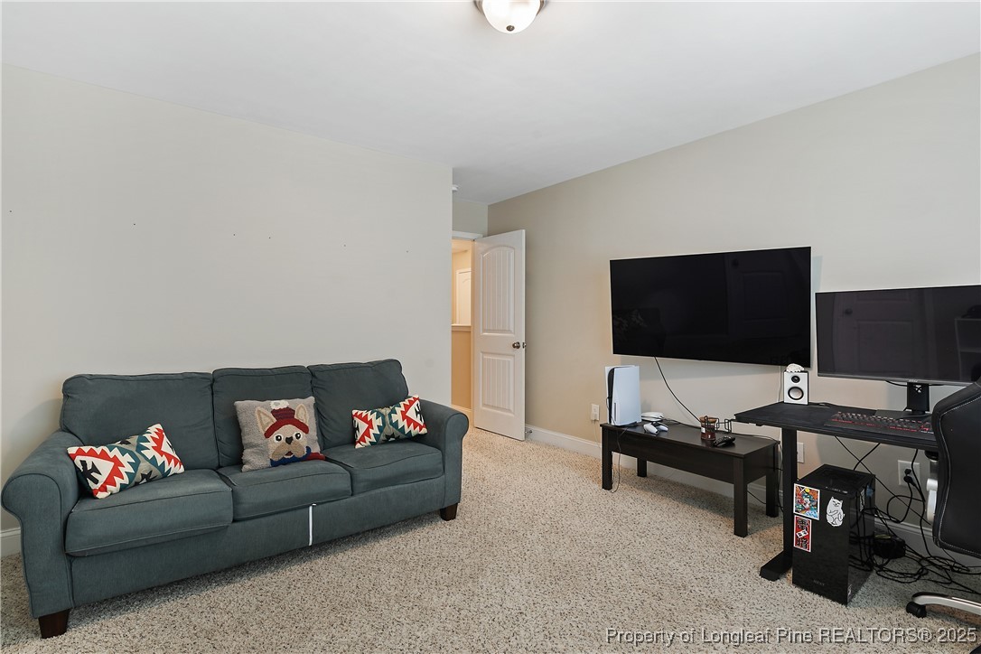 5213 Whiskery Lane