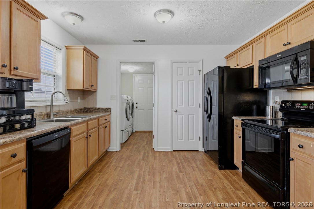 1203 Grackle Drive