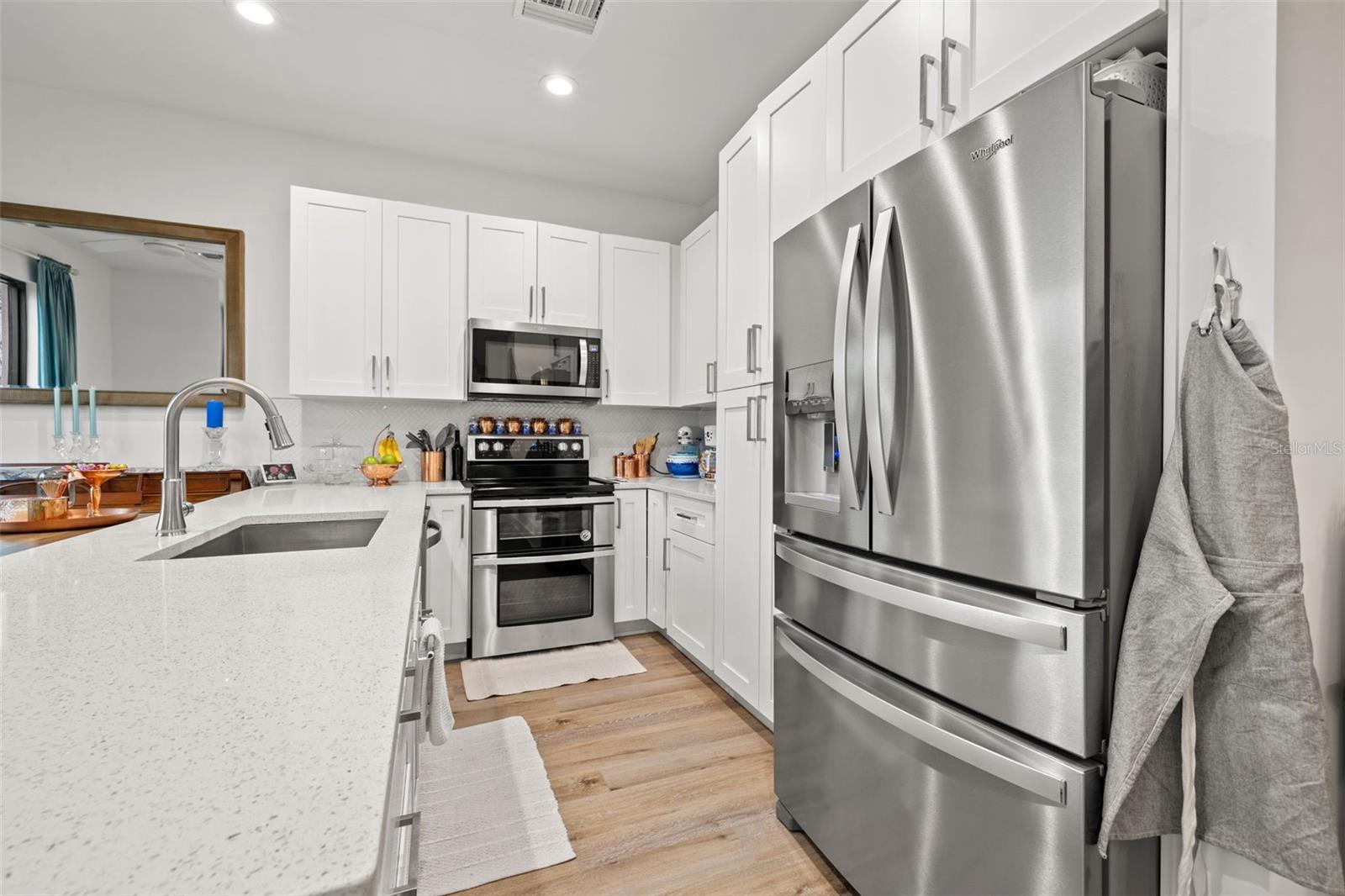 8709 PALM RANCHES PL