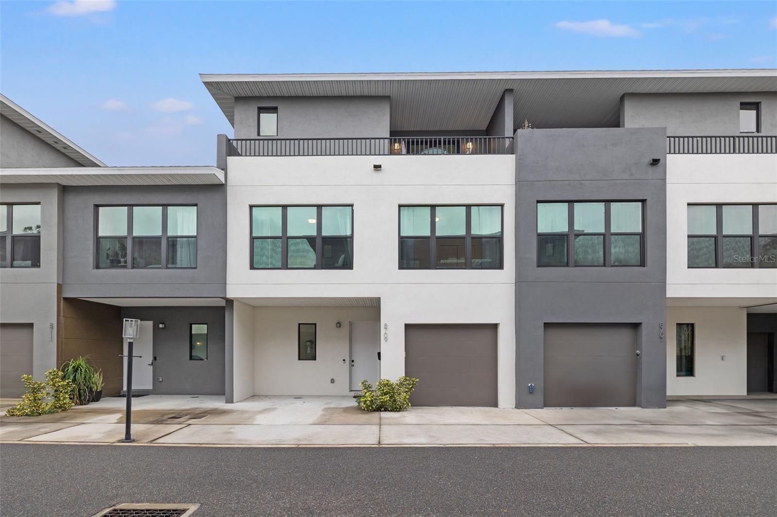 8709 PALM RANCHES PL