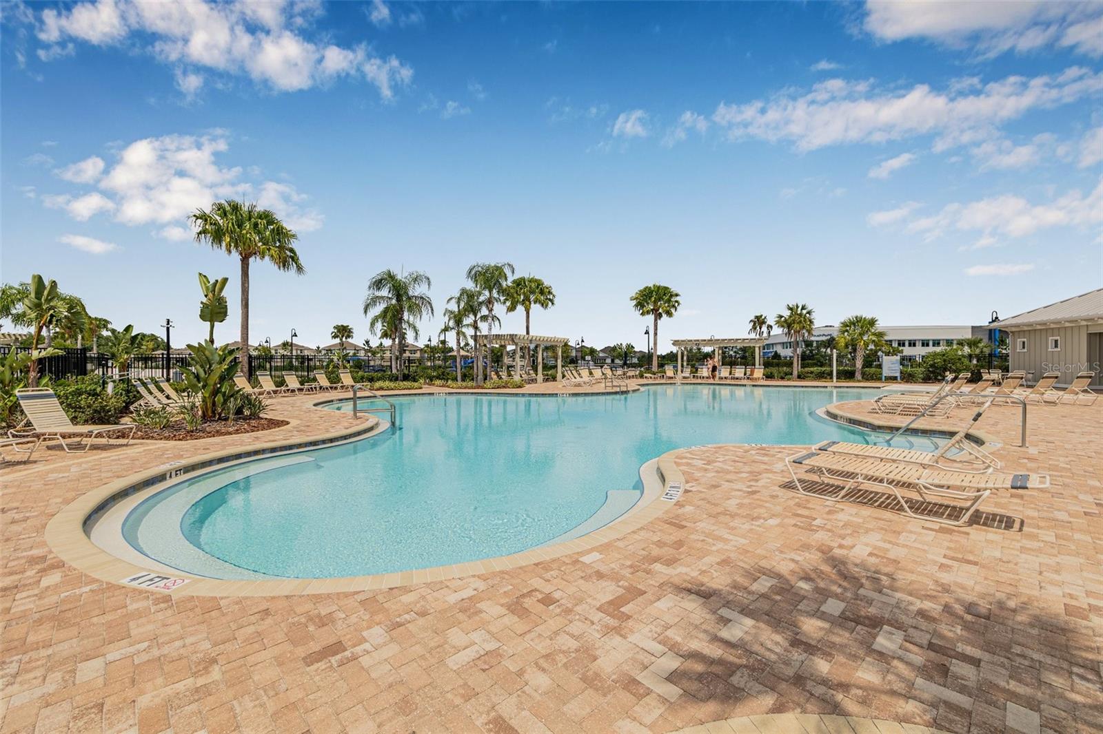 2771 SUNCOAST BLEND DR