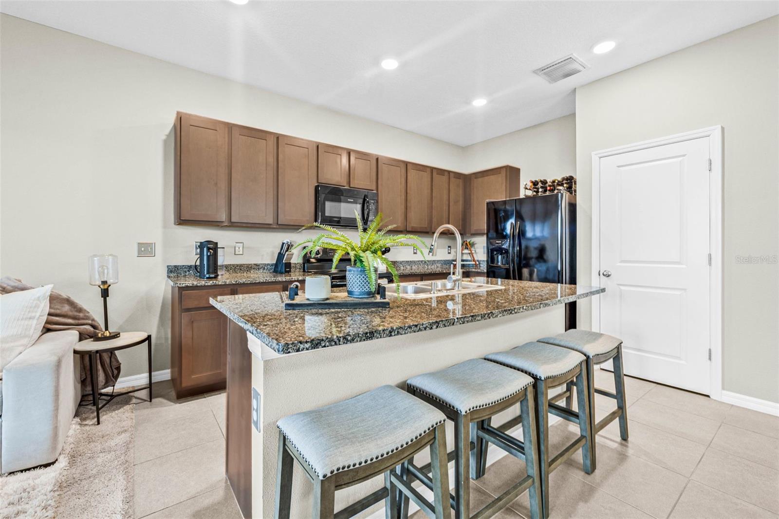 2771 SUNCOAST BLEND DR