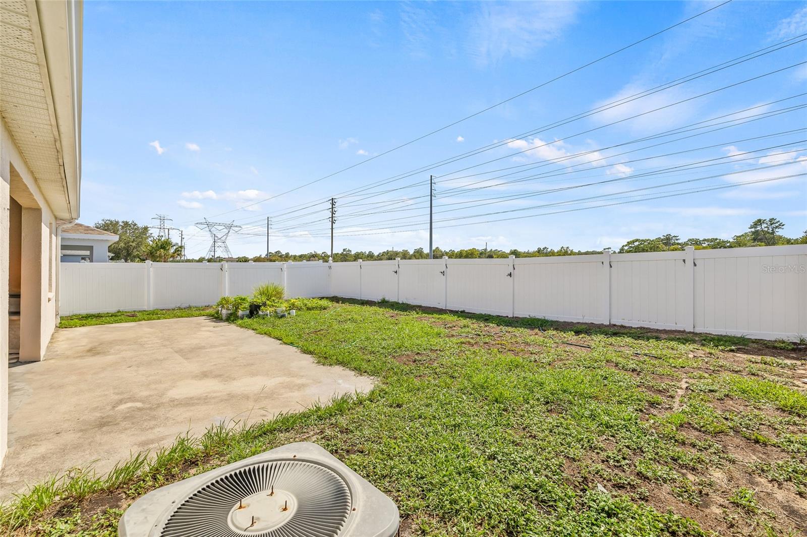 8521 SOUTHERN CHARM CIR