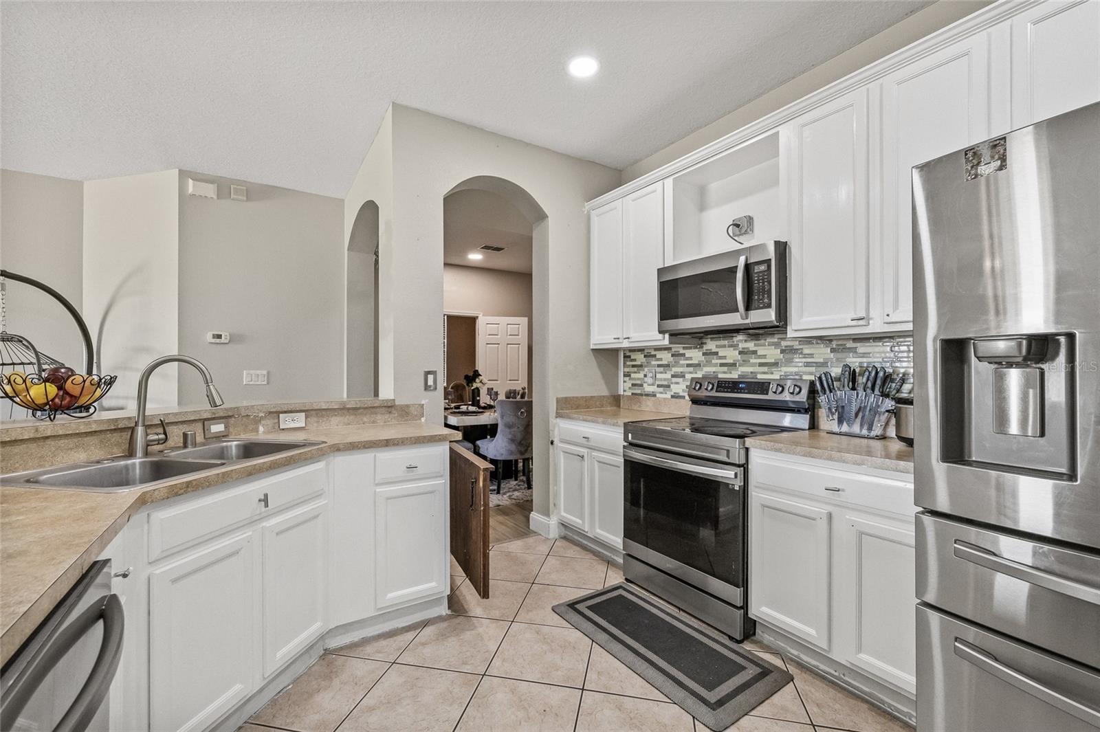 8521 SOUTHERN CHARM CIR