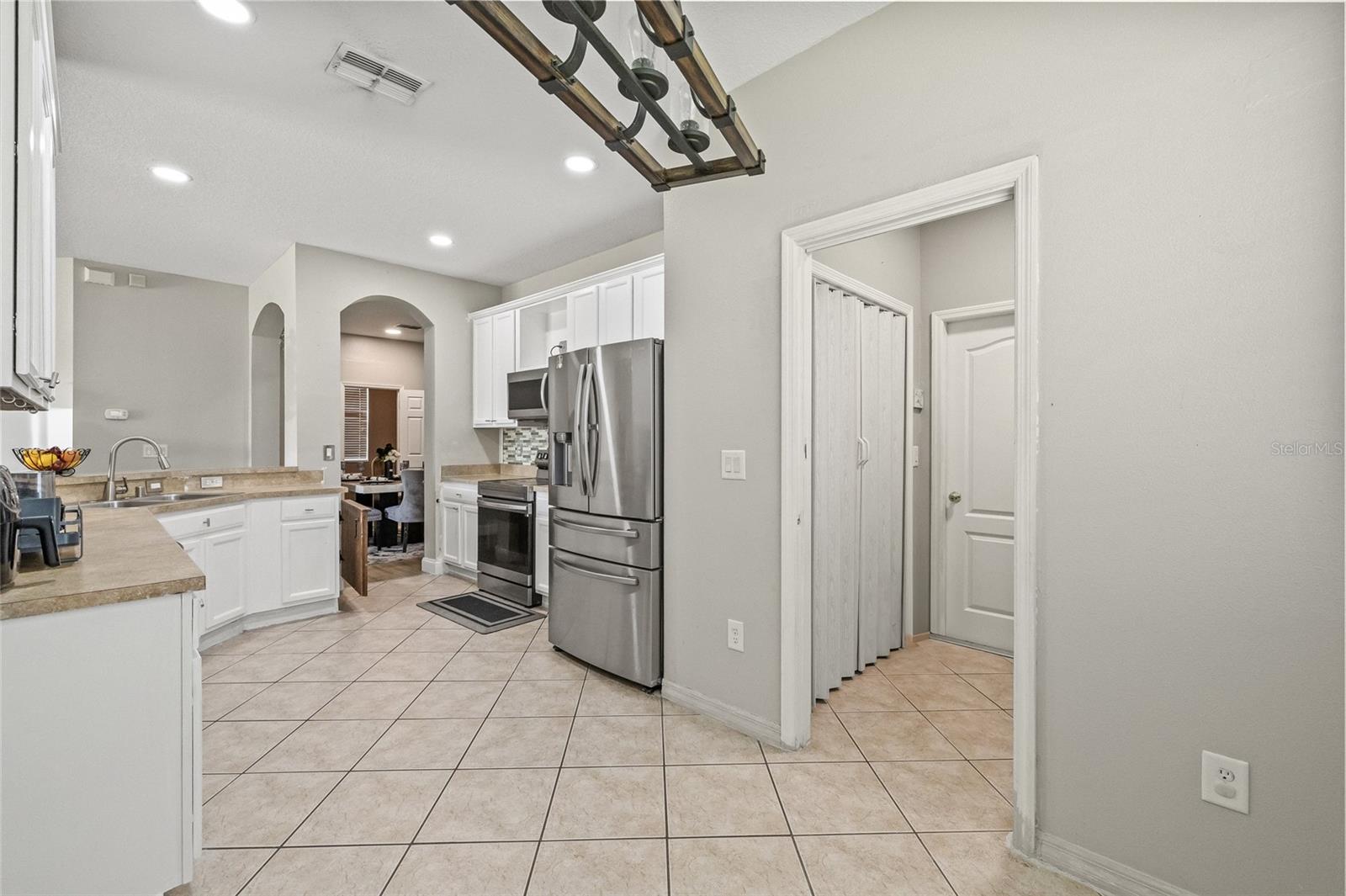 8521 SOUTHERN CHARM CIR