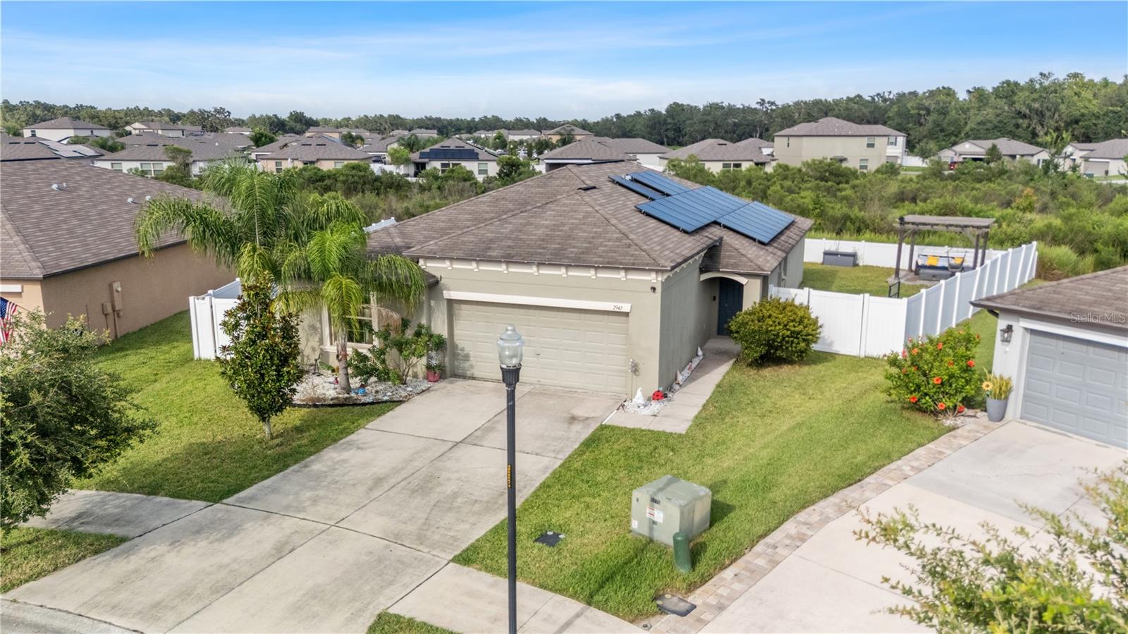 2942 MOULDEN HOLLOW DR