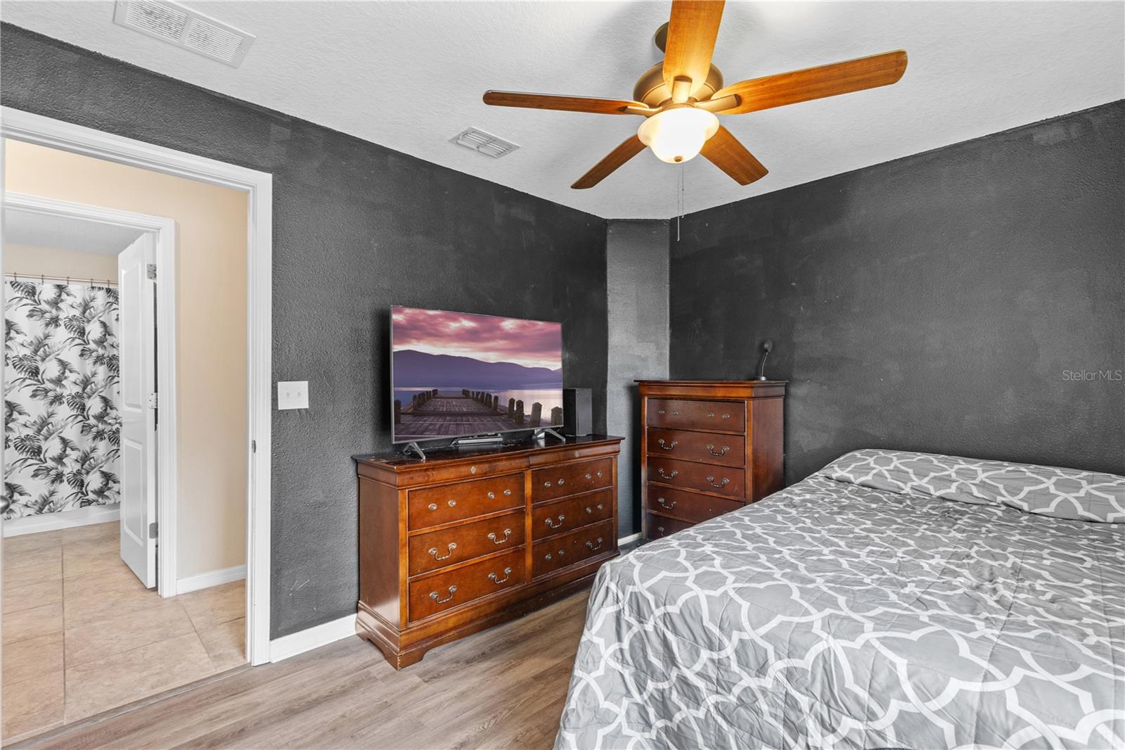 2942 MOULDEN HOLLOW DR