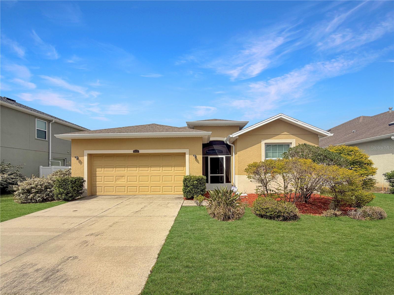 12425 FAIRLAWN DR