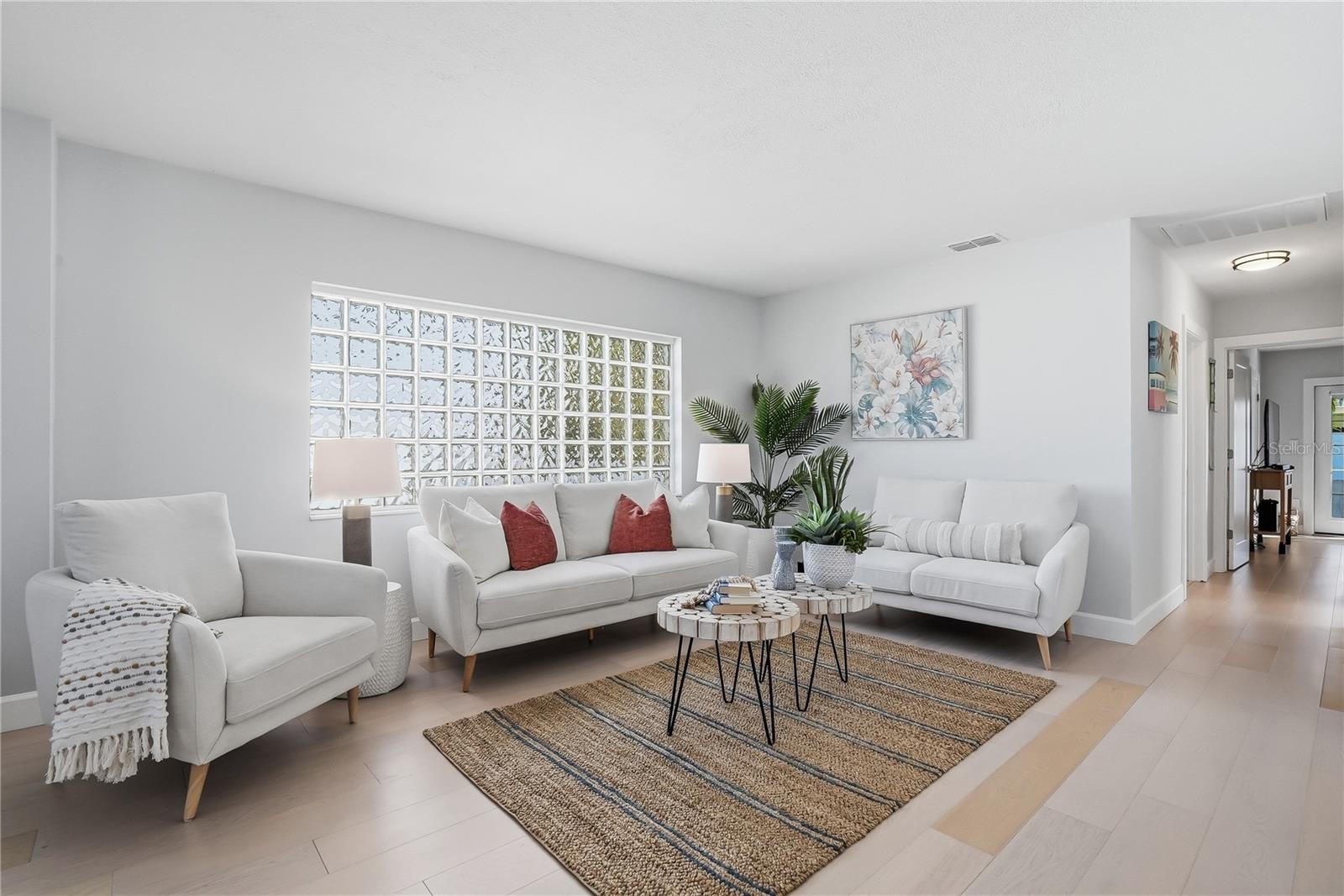 4043 SHORE ACRES BLVD NE