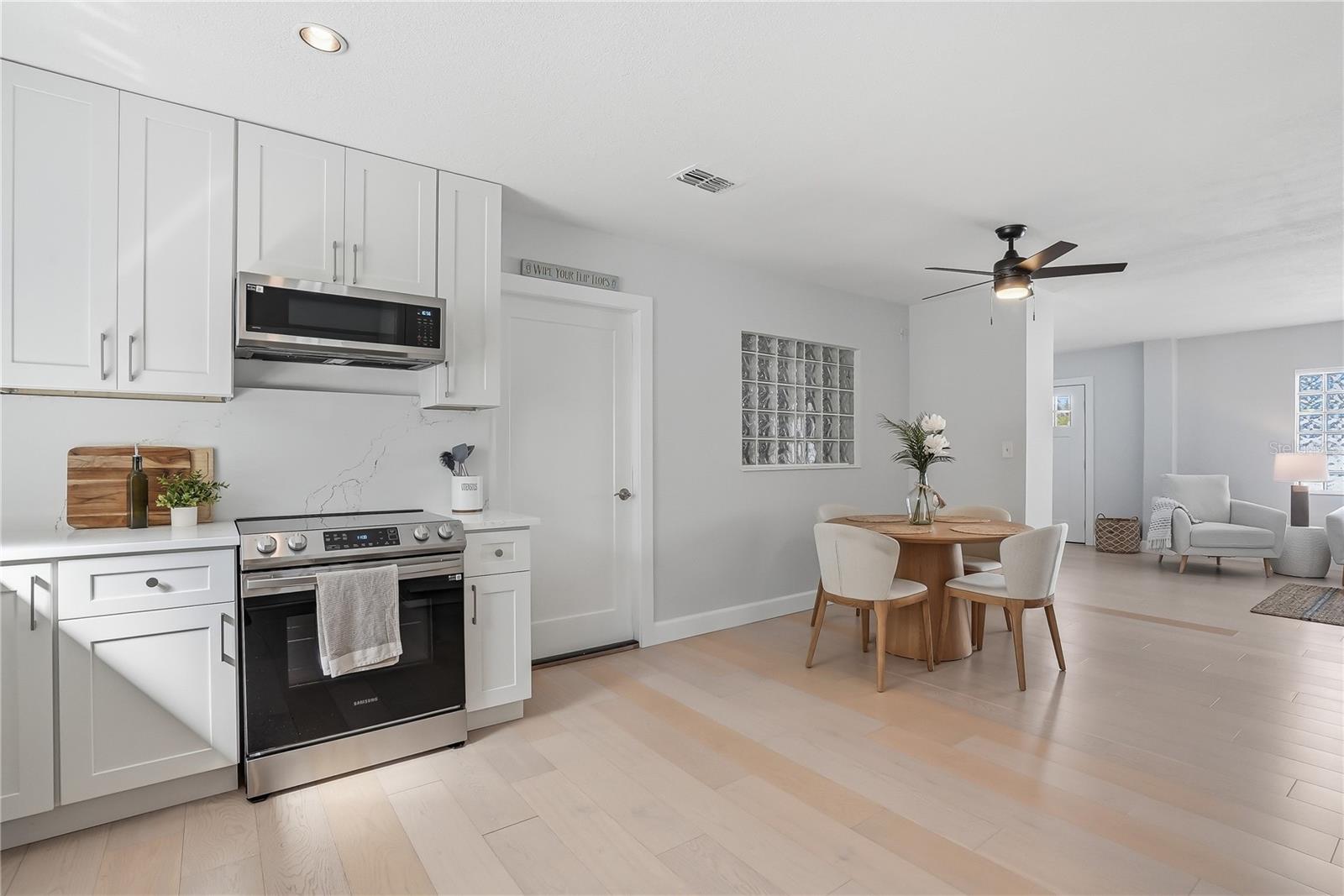 4043 SHORE ACRES BLVD NE