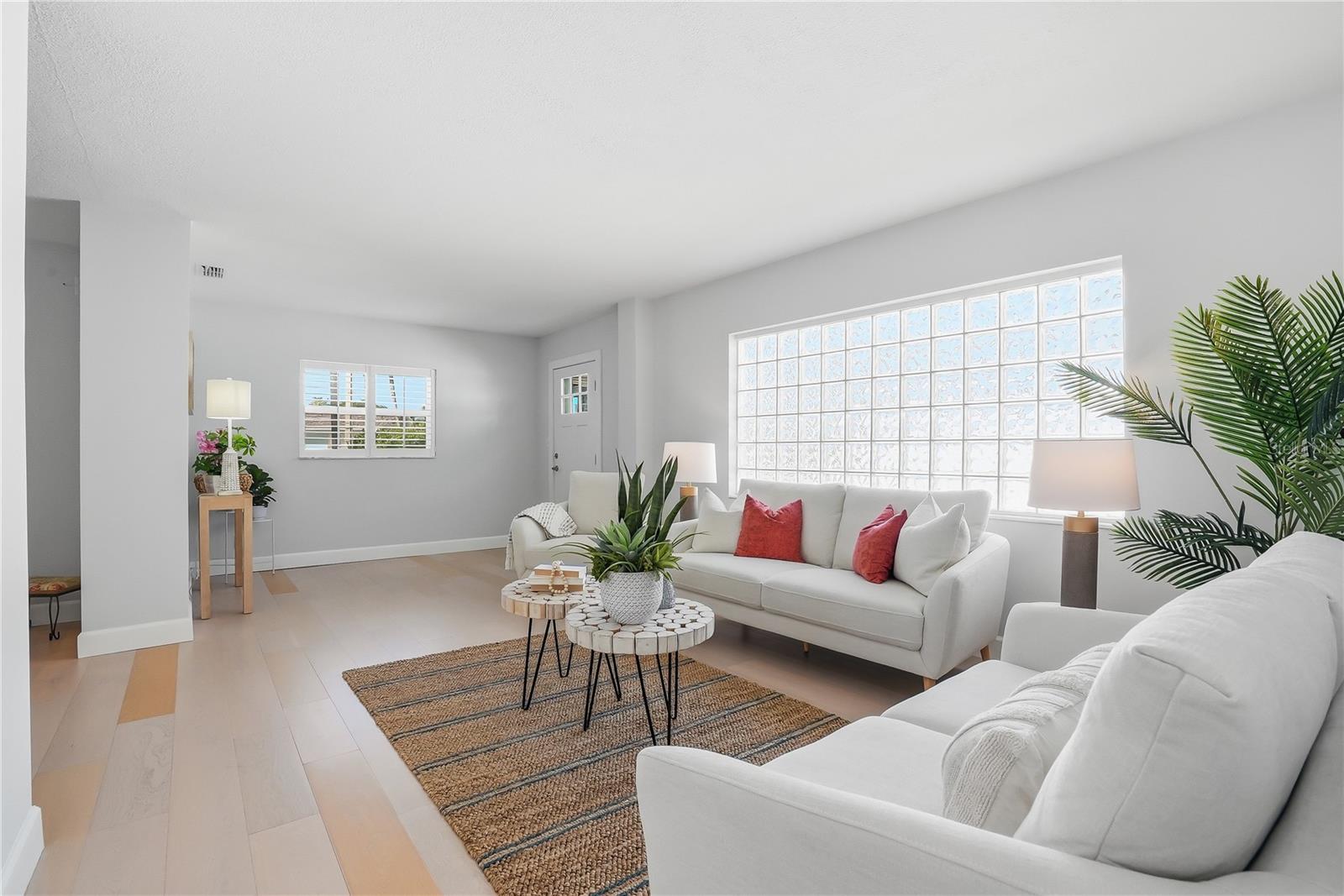 4043 SHORE ACRES BLVD NE