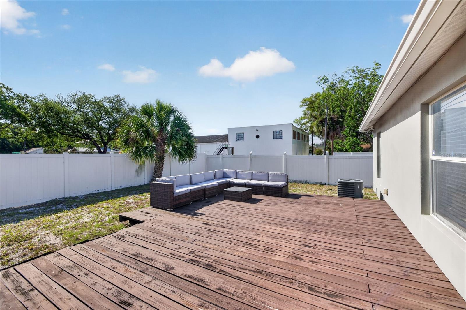 5801 N MIAMI PL