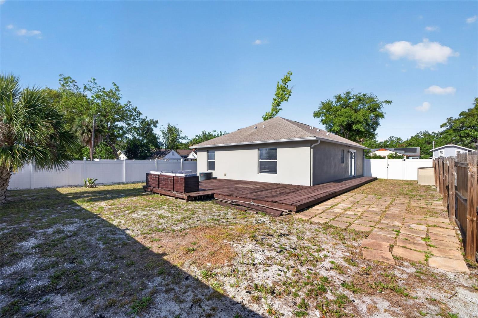 5801 N MIAMI PL